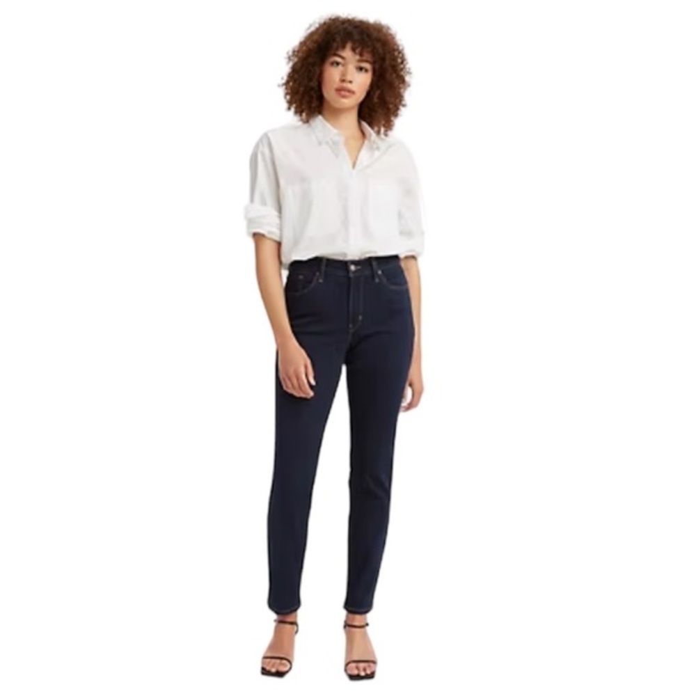 Levi’s Stratuss🦎Classic Straight Jeans🌵